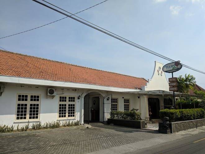 Tulips hotel