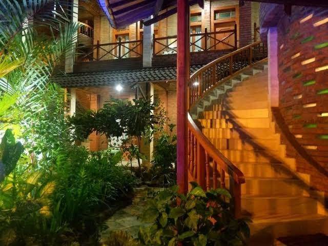 Wisma ary's