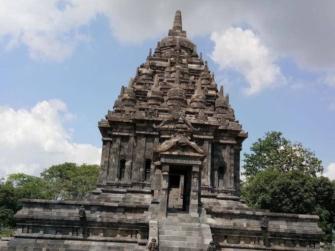 Candi view hotel