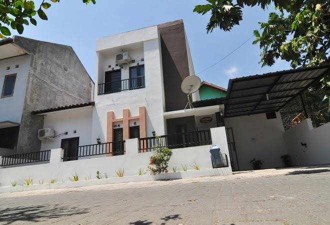 D'java homestay unit monjali 2 managed by the grand java