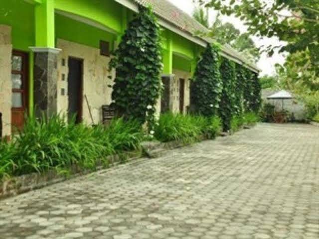 Pondok pisang resort & rest area