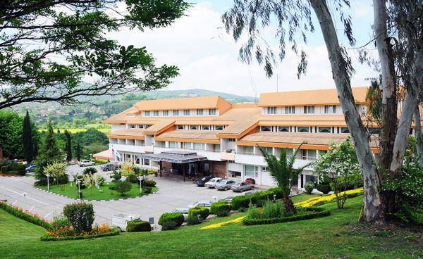 Salar Dareh Hotel Image