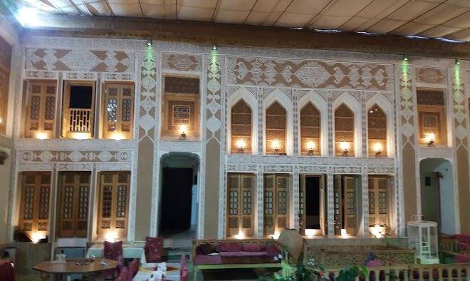 Malek al tojar traditional hotel