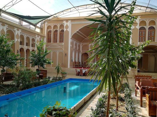 Mozaffar traditional hotel