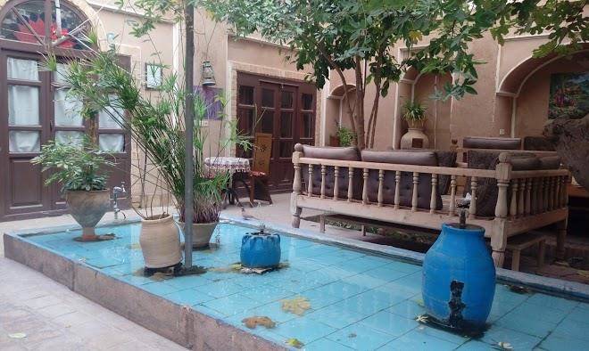 Soroush Traditional Hotel Image