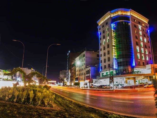 White platinum hotel