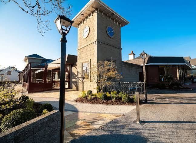Treacys west county hotel