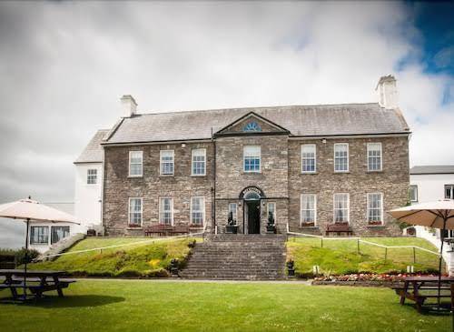 Falls hotel & spa