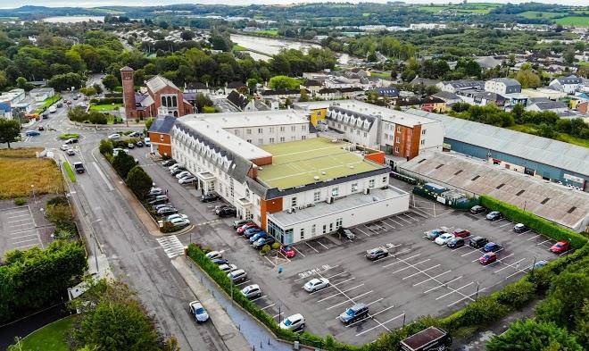 Carrigaline court hotel