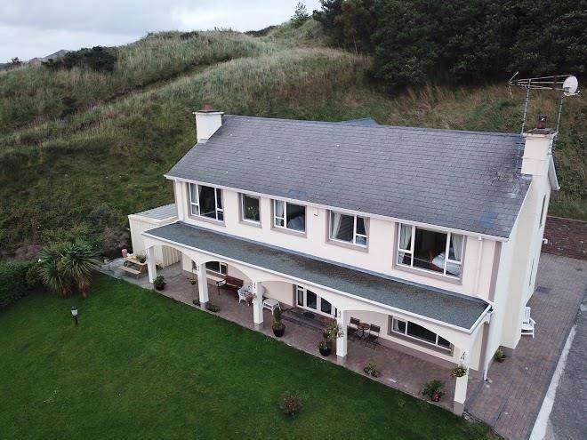 Annies beach lodge buncrana