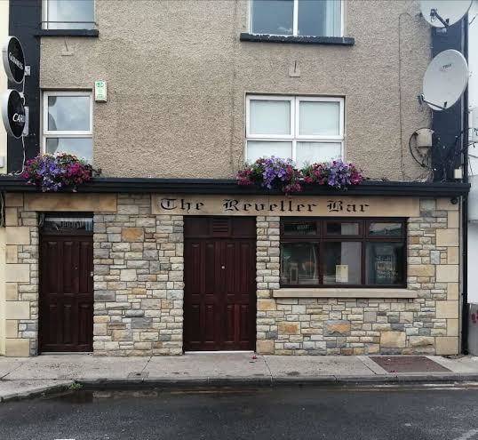 The reveller bar