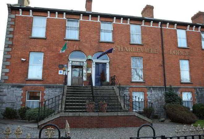 Charleville lodge hotel