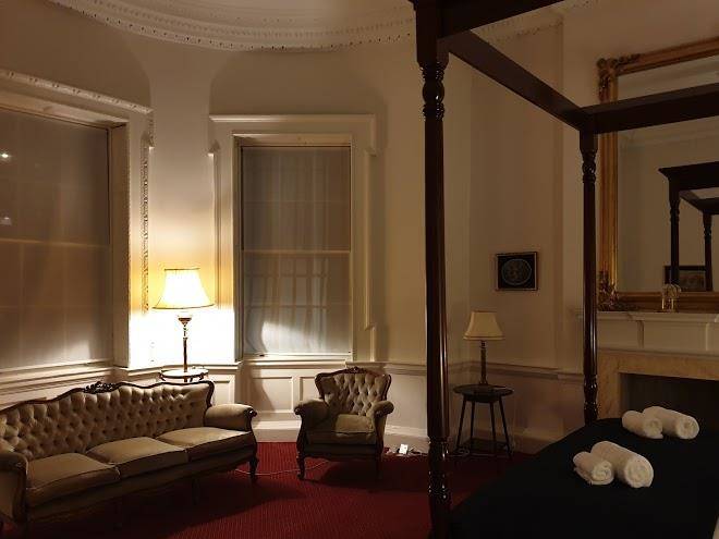 Henrietta suites city centre