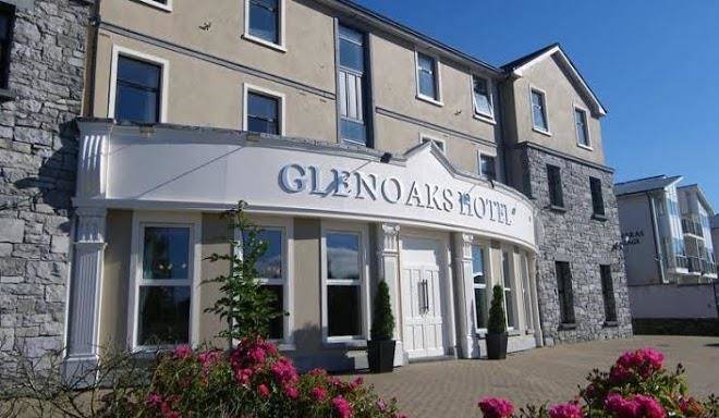 Glen oaks lodge