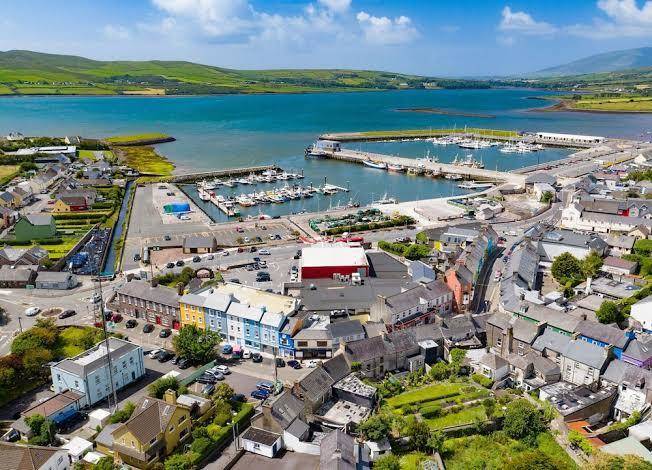 Dingle harbour lodge