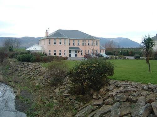 Brook manor lodge