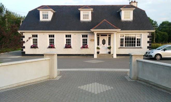 Yellow Rose B&b Image