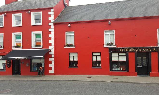 Dolphin Hotel Mulherns Bar & Restaurant Image