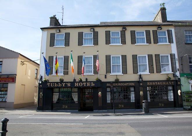Tully's hotel
