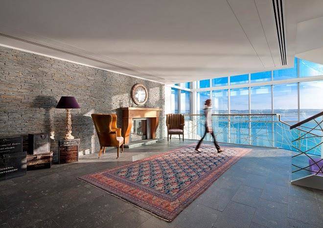 Cliff house hotel