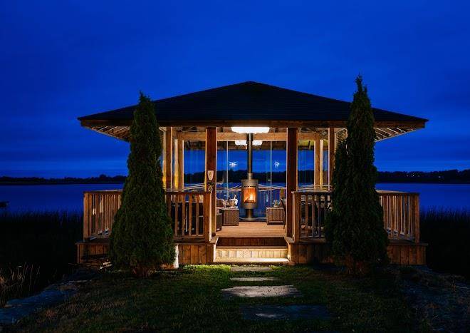 Wineport lodge