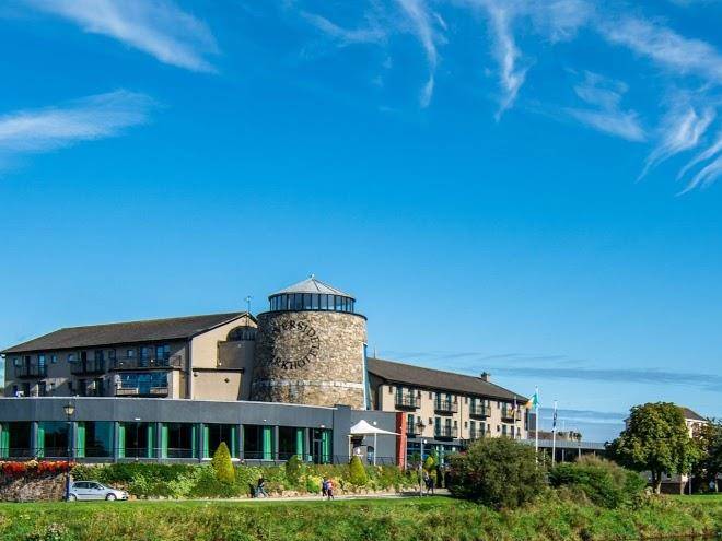 Riverside park hotel & leisure club
