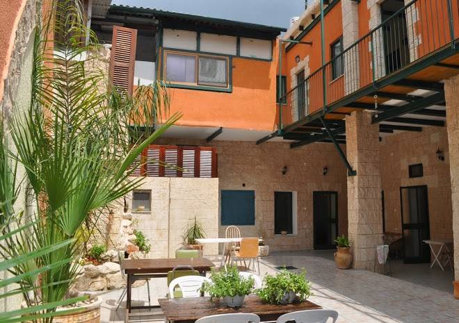 Yafo 82 guest house