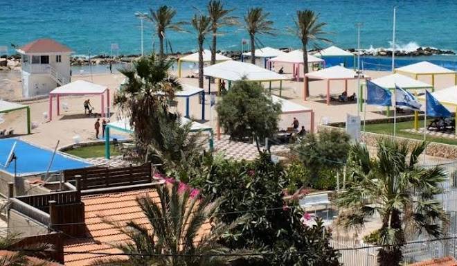 Sea hotel and restaurant