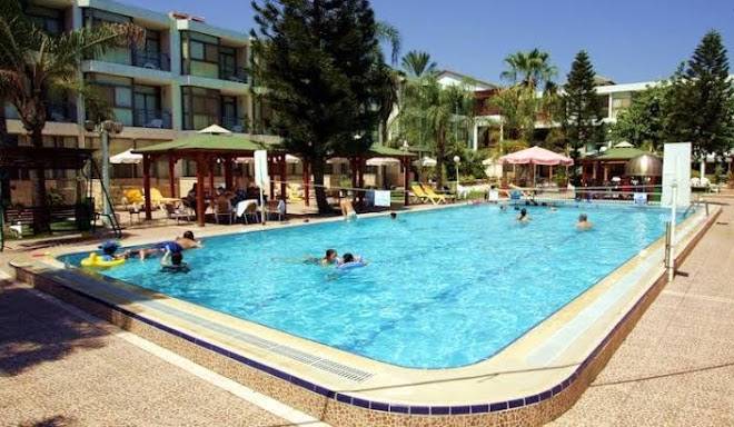Ron beach hotel