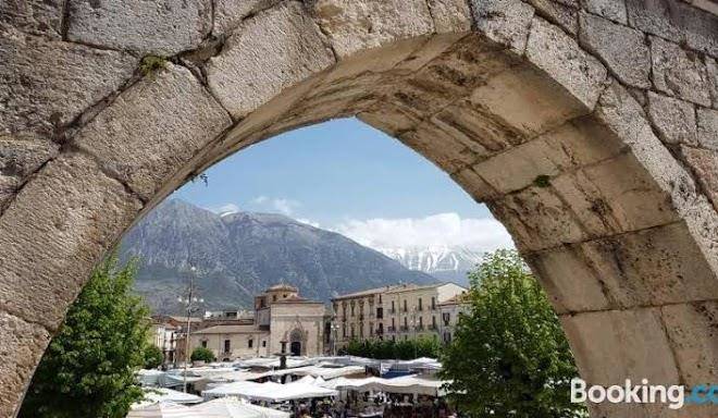 La dimora del falconiere luxury suites b&b