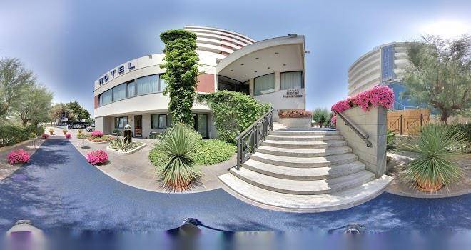 Hotel promenade