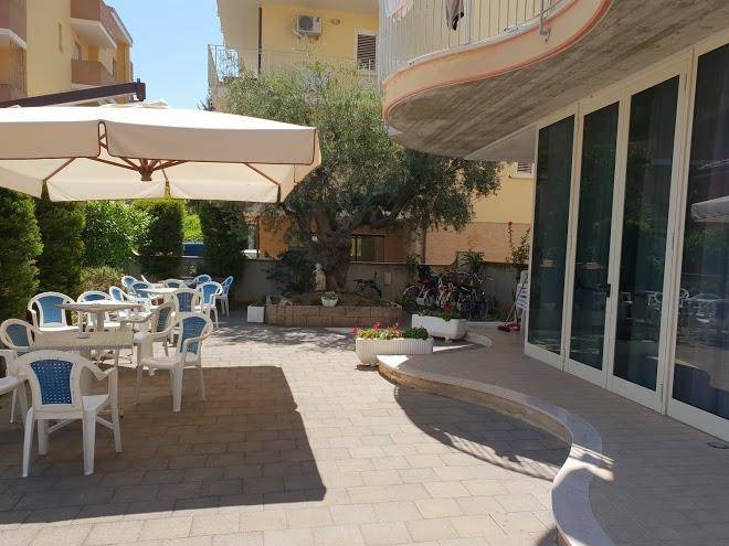 Hotel azzurra di doria teresa