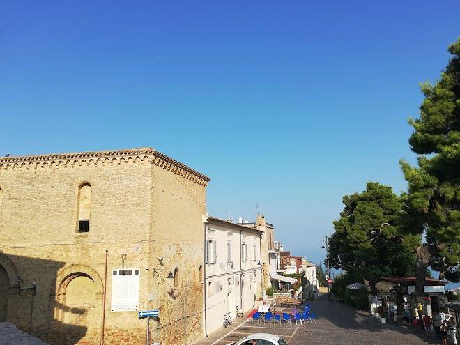 Relais borgo sul mare