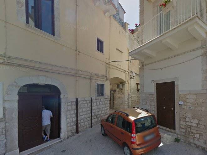 Arco poli