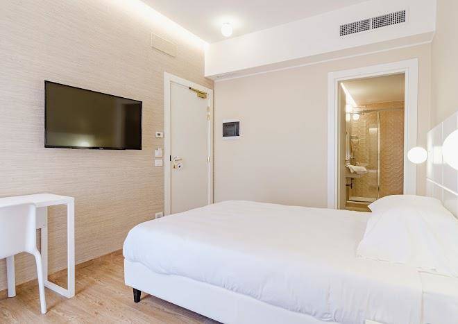 Bari hotel boston