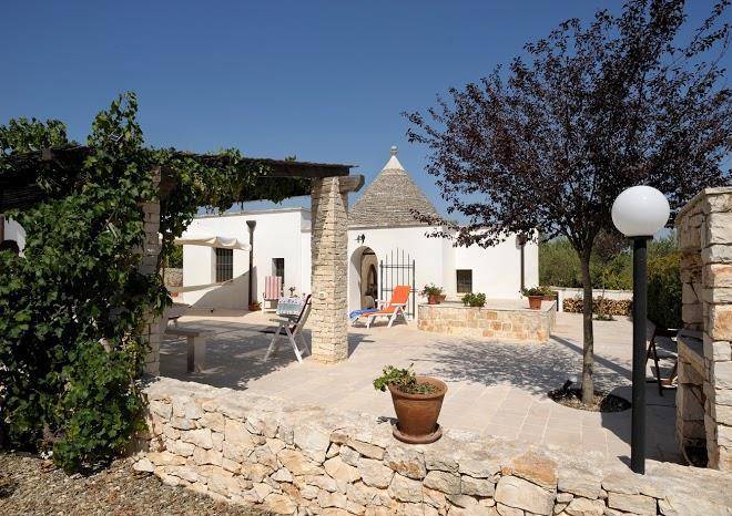 Charming trulli & charming tours