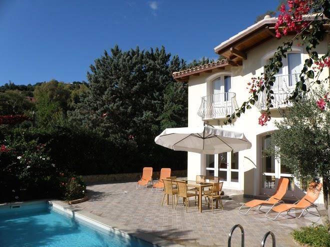 Holiday Sweet Homes Image