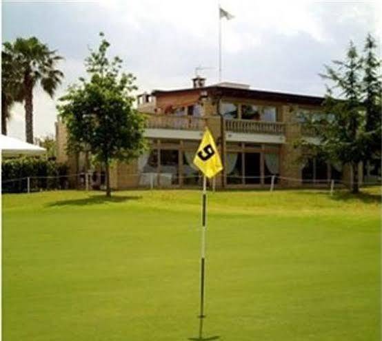 Hotel club il baricentro