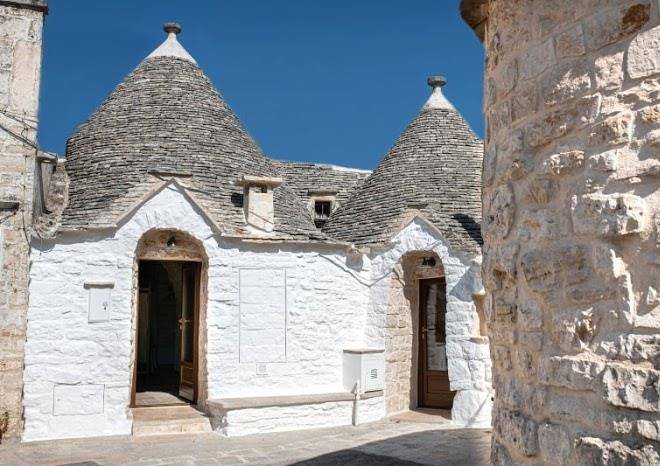 I Trulli Di Dioniso Incipit Image