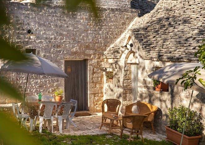 Trulli e masseria viola