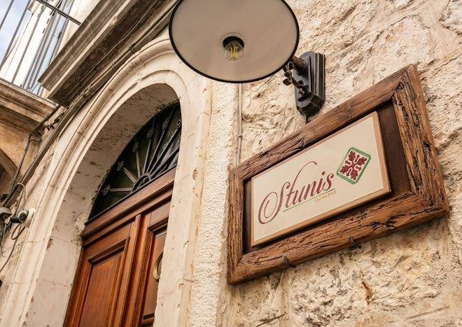 Palazzo stunis charme b&b