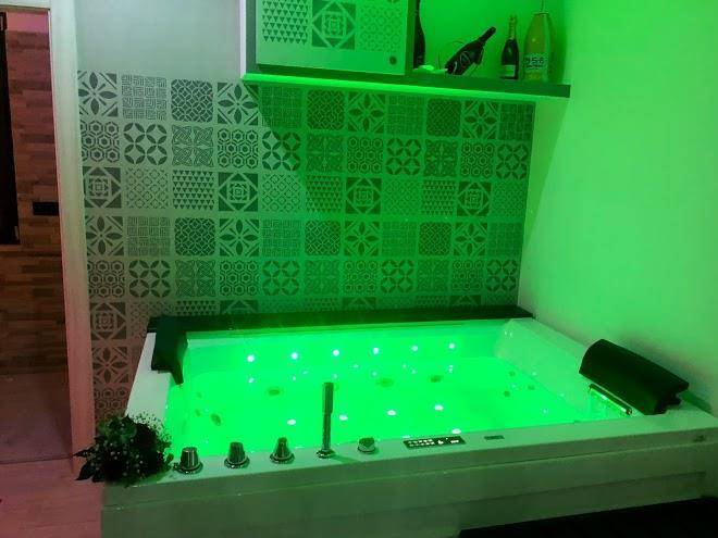 Pandora city spa
