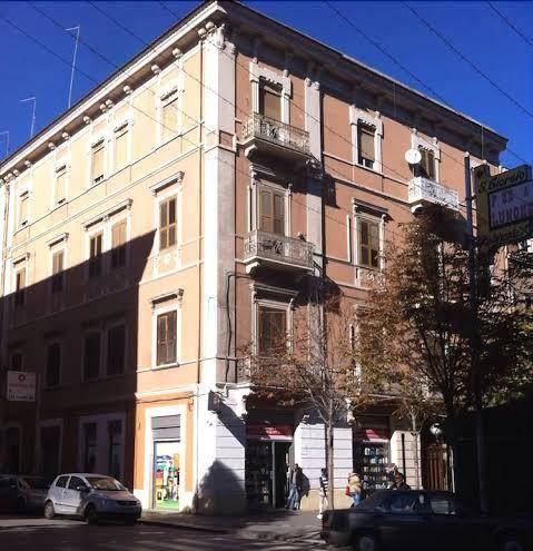 B&b The Queens Image