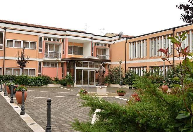 Centro di accoglienza approdo srl unip