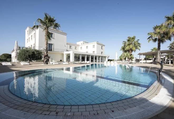 Hotel pietre nere