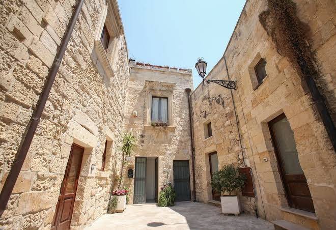 B&b Suites Chiesa Greca Image