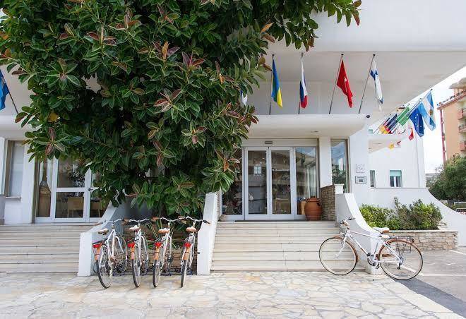 Joli park hotel gallipoli caroli hotels