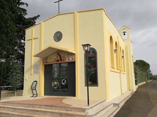 Olio due pini tenuta rossi