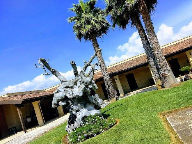 Tenuta Curti Russi Image