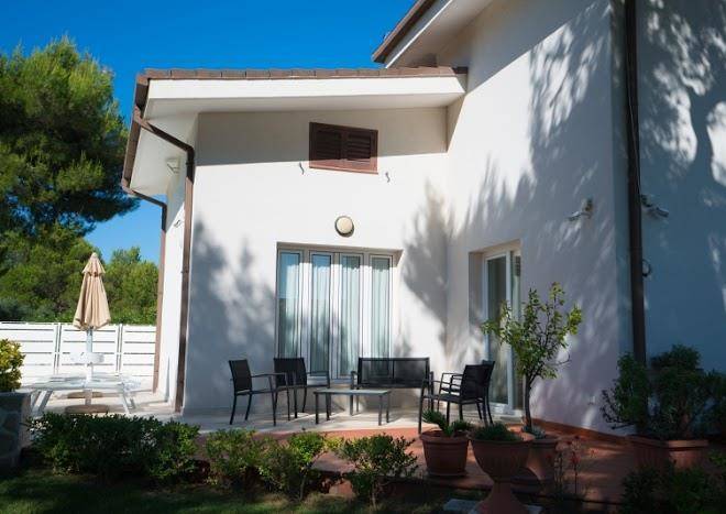 Bed and breakfast nacore